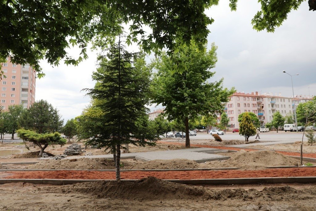 Başkan Çolakbayrakdar: “Ziyagökalp’e hem çocuk kulübü hem de daha güzel park kazandırıyoruz”