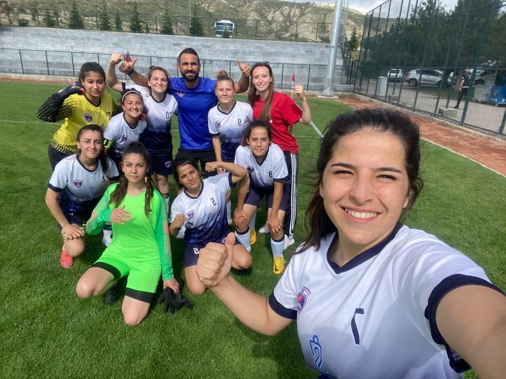 Salihli’nin futboldaki sultanları, adım adım 2. Lig’e yürüyor