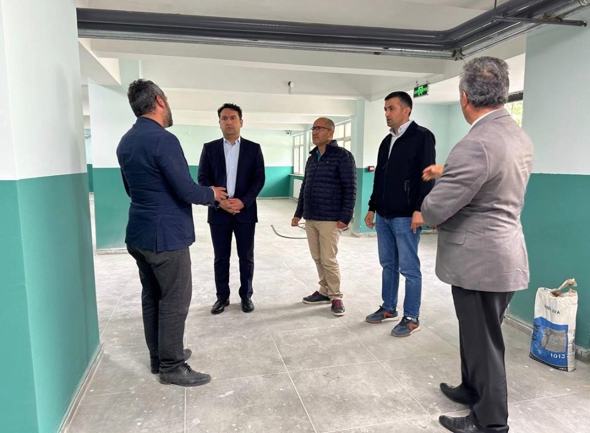 Susuz’da okullara güçlendirme yapılıyor