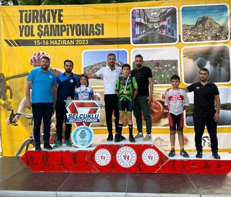 Meram Belediyesporlu bisikletçiden iki şampiyonluk birden