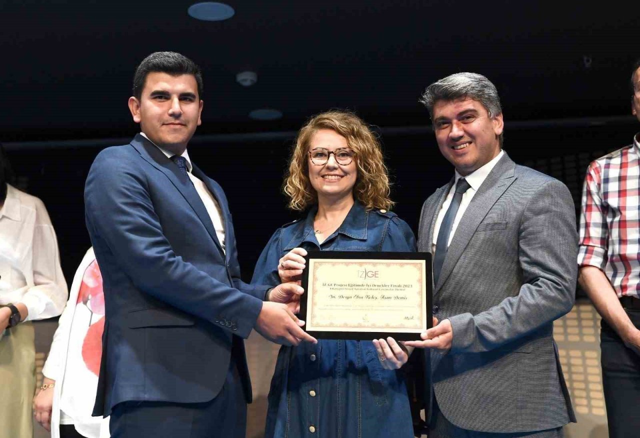 Uşak’ın Eğlenceli Sözlüğüm projesine ödül