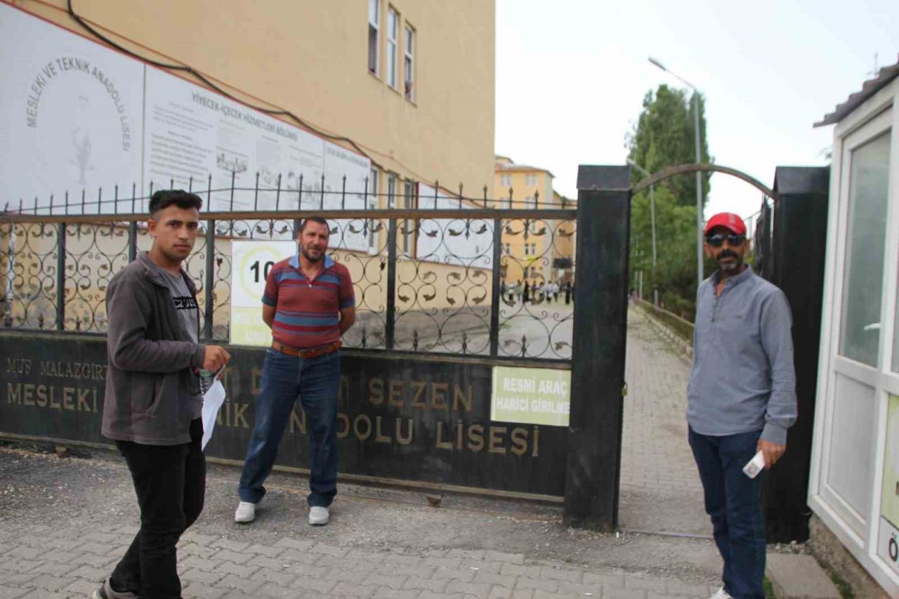 YKS’de ikinci oturum başladı