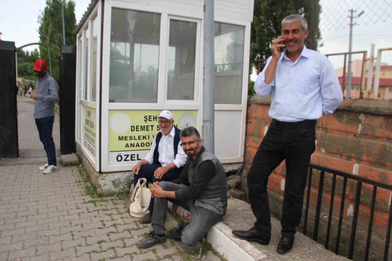 YKS’de ikinci oturum başladı