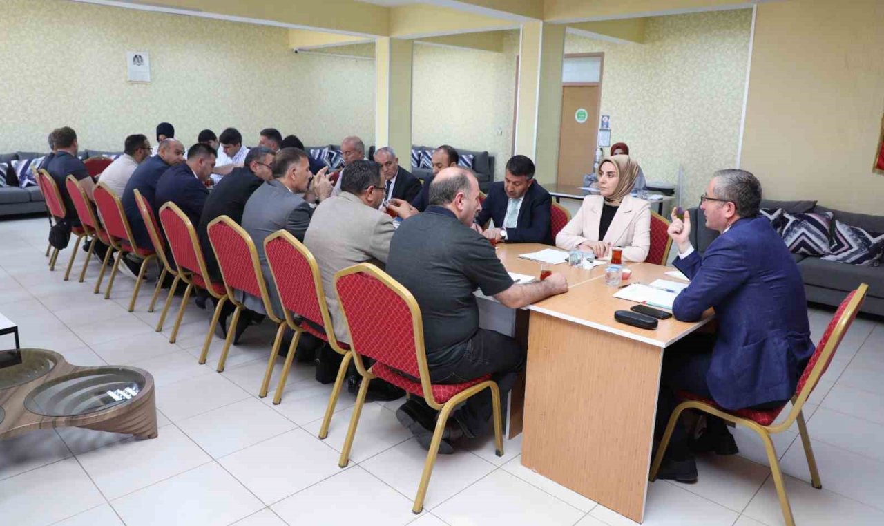 Ağrı’da "İlçe Milli Eğitim Müdürleri" toplantısı yapıldı