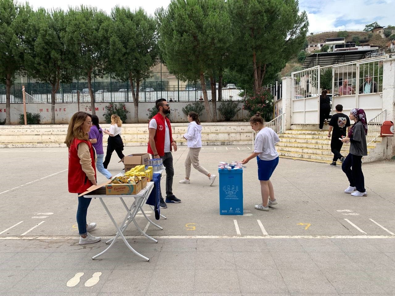 Aydın’da sınav kalemleri ihtiyaç sahibi öğrenciler için toplandı