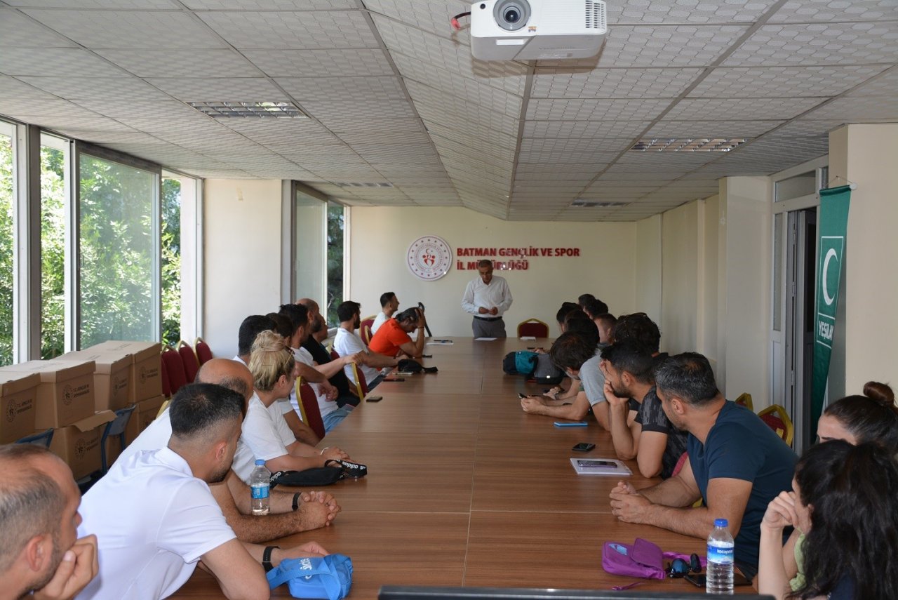 Mehmet Şafi Özperk: "İl spor merkezlerimiz çocuk ve gençlerimizle cıvıl cıvıl olmalı”