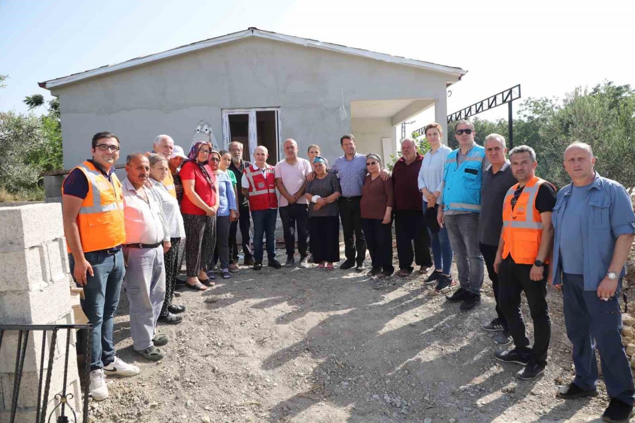Büyükçekmece Belediyesi depremzedeleri yalnız bırakmıyor