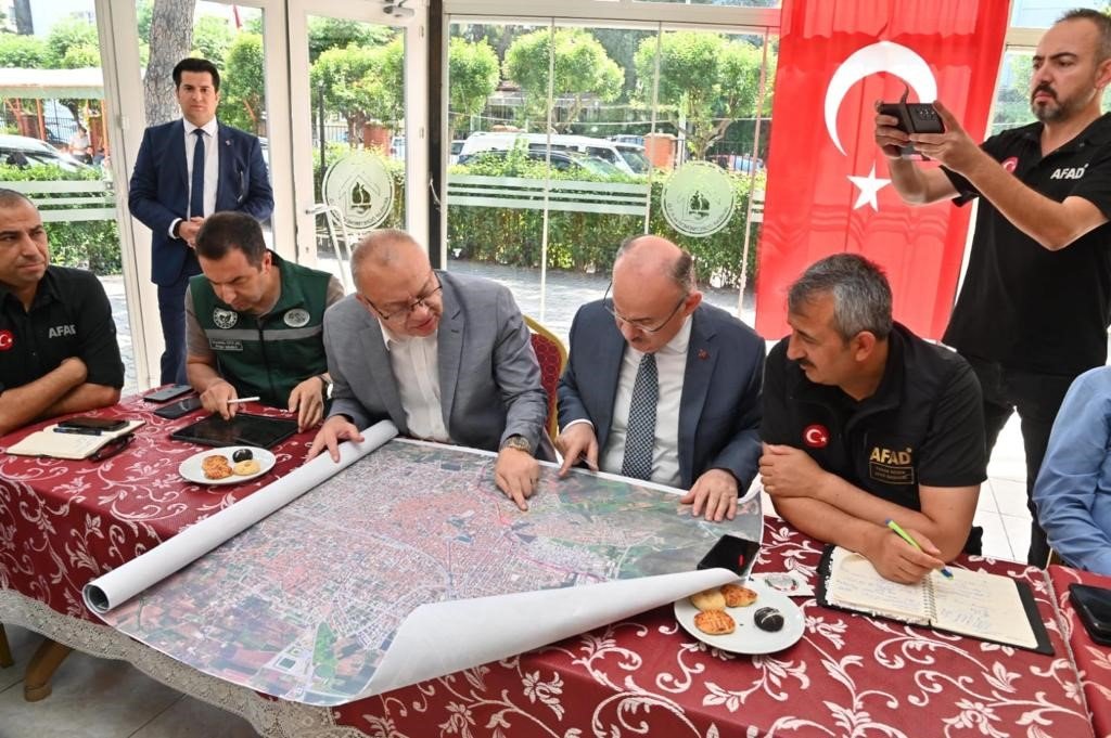 Başkan Ergün, Akhisar’daki çalışmaları yakından takip ediyor