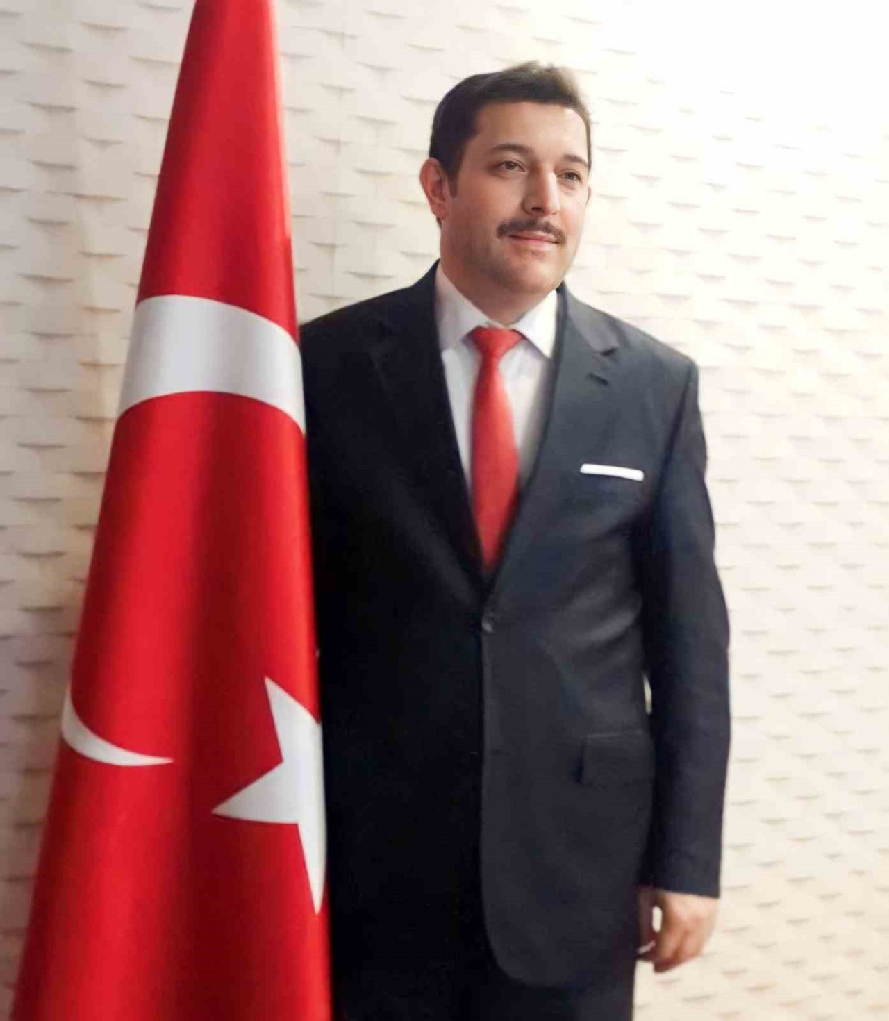 Gelinin vefası: Karaciğer nakli olan dayısını gelinliğiyle hastanede ziyaret etti