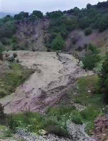 Sel baskınları Pamukkale’nin 4 mahallesinde hasara yol açtı