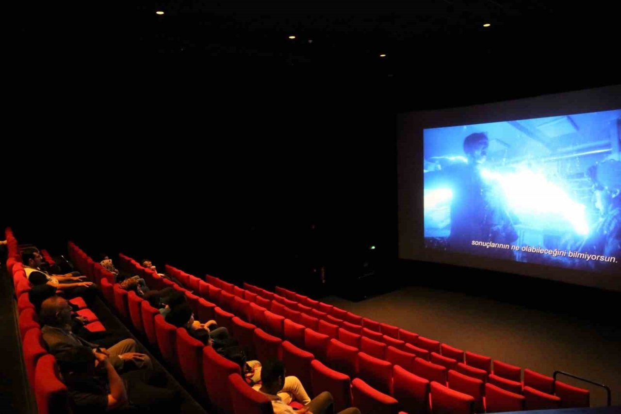 Denizli’de geçen yıl 615 bin kişi sinema ve tiyatroya gitti