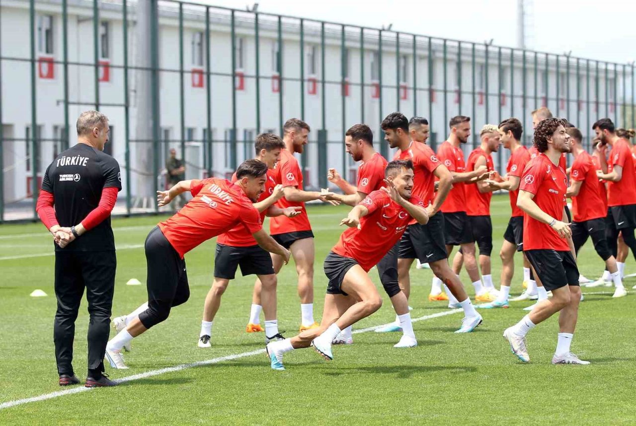 A Milli Takım, Galler maçının hazırlıklarını tamamladı