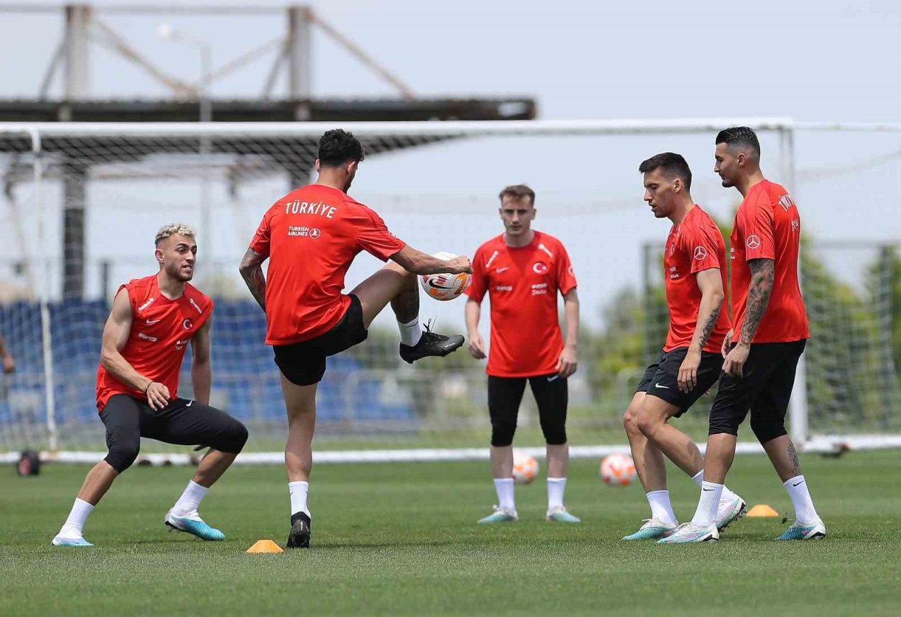 A Milli Takım, Galler maçının hazırlıklarını tamamladı