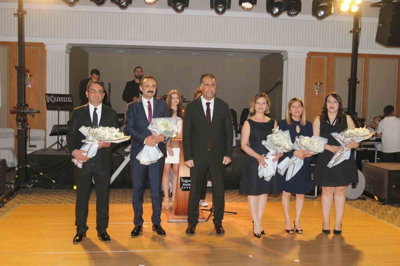 Gaziantep Kolej Vakfı’nda mezuniyet balosu