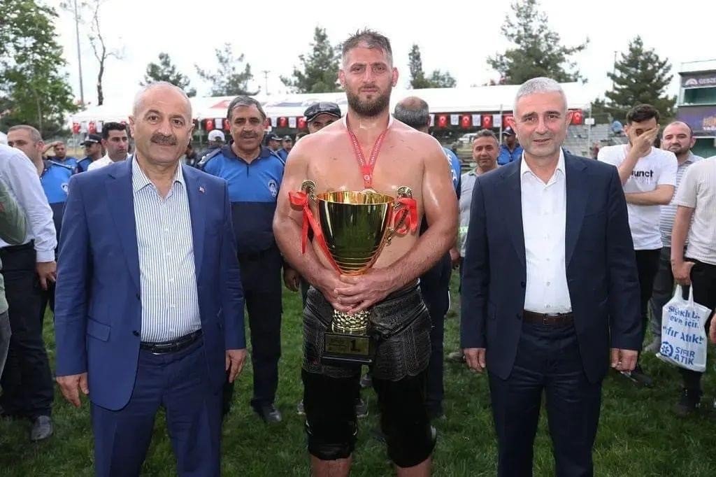 Hünkar Çayırında kazanan Nedim Gürel oldu