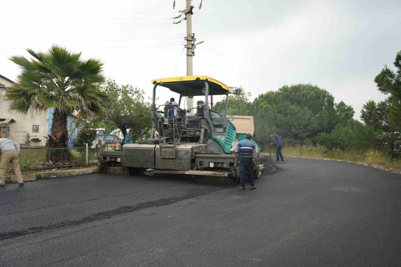 Gemlik Belediyesi’nden Küçük Sanayi’ye yol desteği