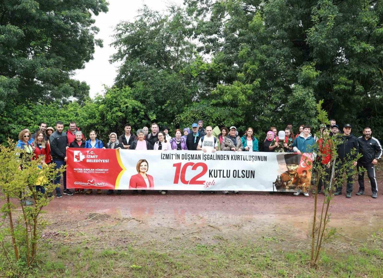 Doğa tutkunları Karaabdülbaki’de yürüdü