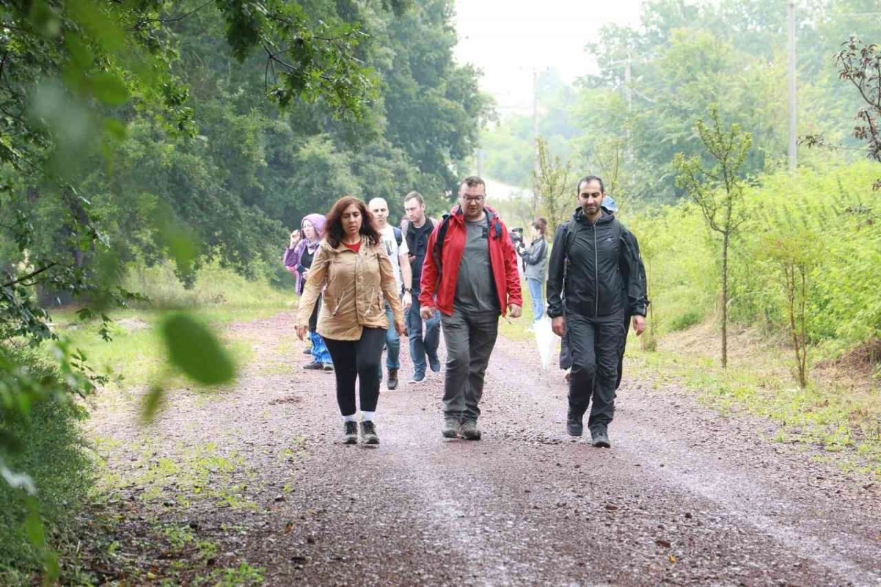 Doğa tutkunları Karaabdülbaki’de yürüdü