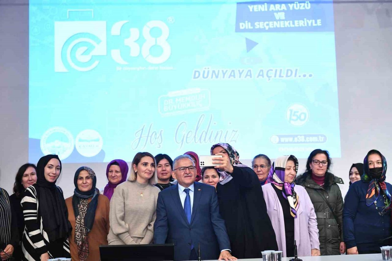 Büyükşehir’den Kaymek ve e-38 ile kadın kooperatiflerine büyük destek