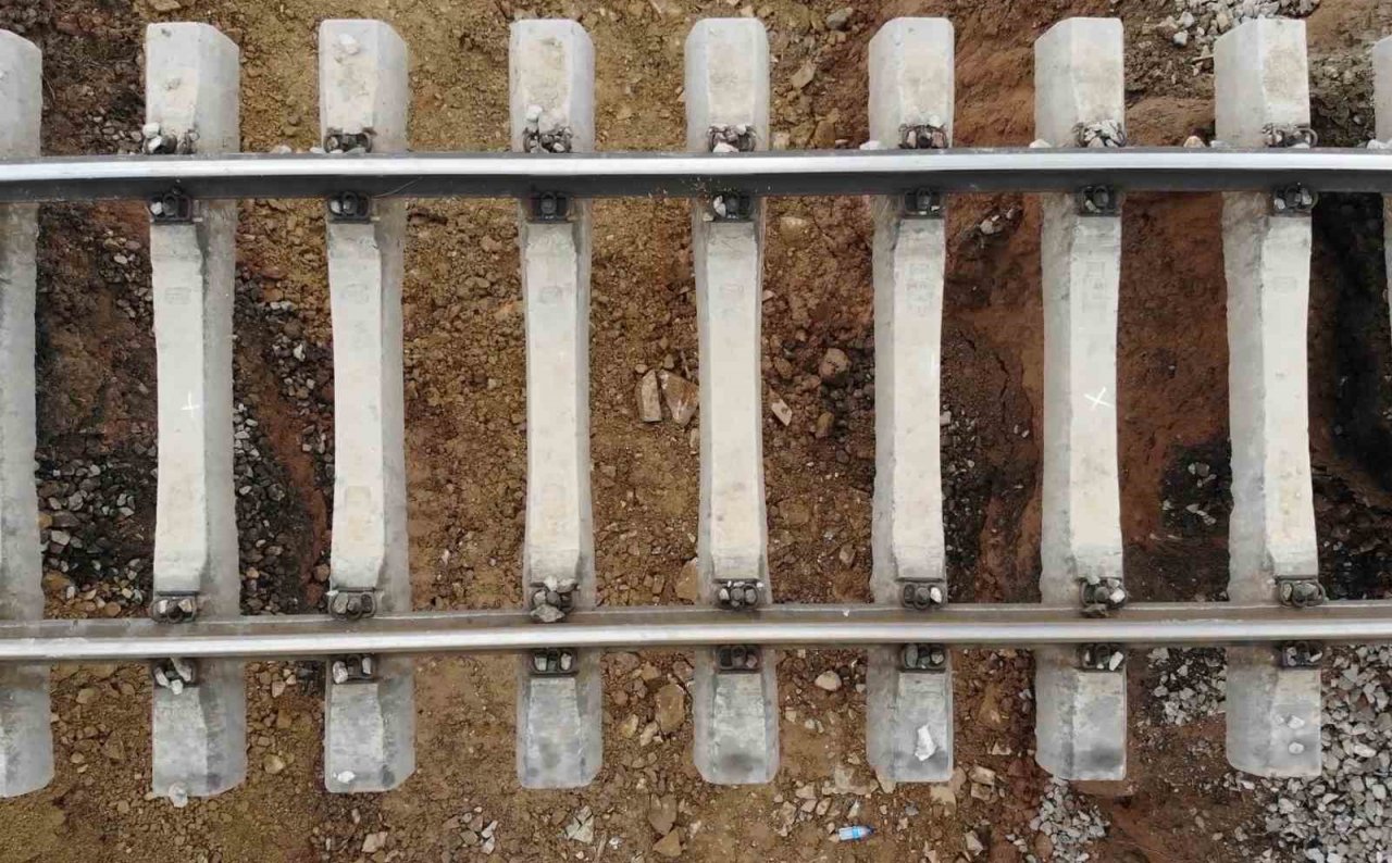 Sel suları Doğu Ekspresi hattını çökertti: Tren seferleri durduruldu