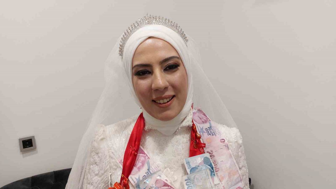 Gelinin vefası: Karaciğer nakli olan dayısını gelinliğiyle hastanede ziyaret etti