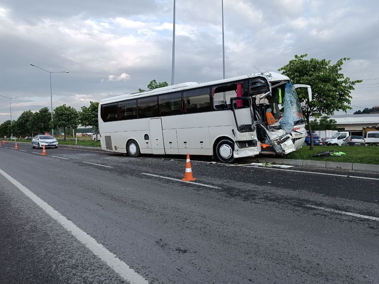Kütahya Tavşanlı’da işçi servisleri çarpıştı: 11 yaralı