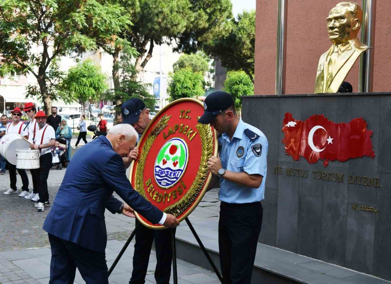 Lapseki’de Kiraz Festivali başladı