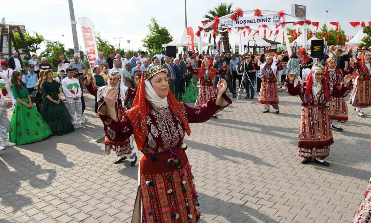 Lapseki’de Kiraz Festivali başladı