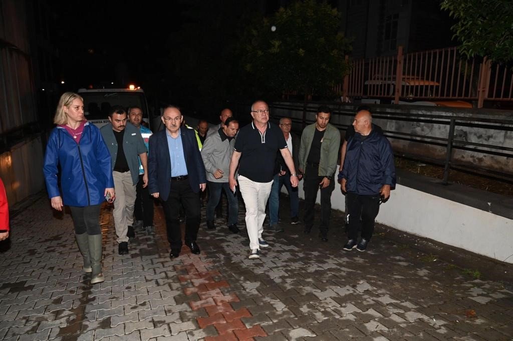 Başkan Ergün’den sabah saatlerine kadar sel bölgesinde inceleme