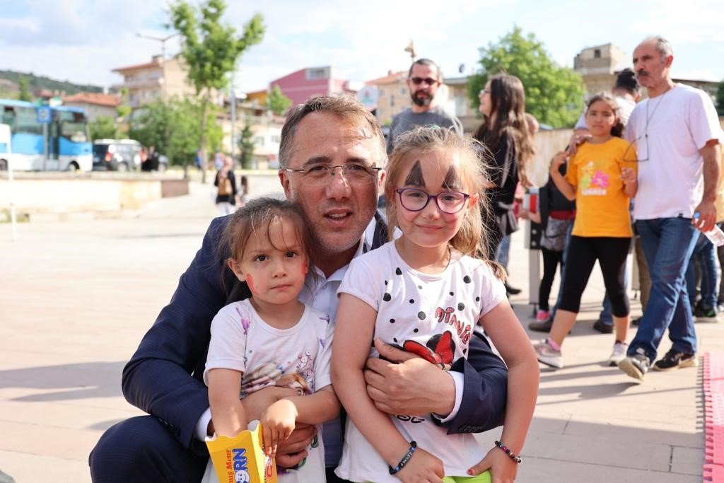 “Babafest" etkinliğinde babalar ve çocuklar eğlendi