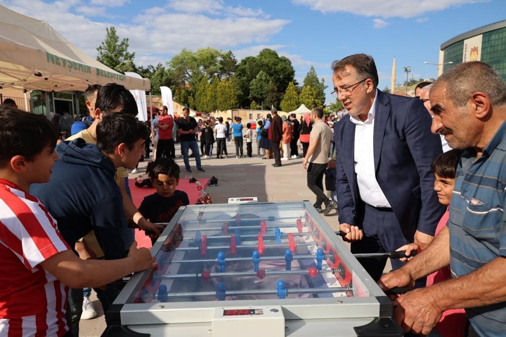 “Babafest" etkinliğinde babalar ve çocuklar eğlendi
