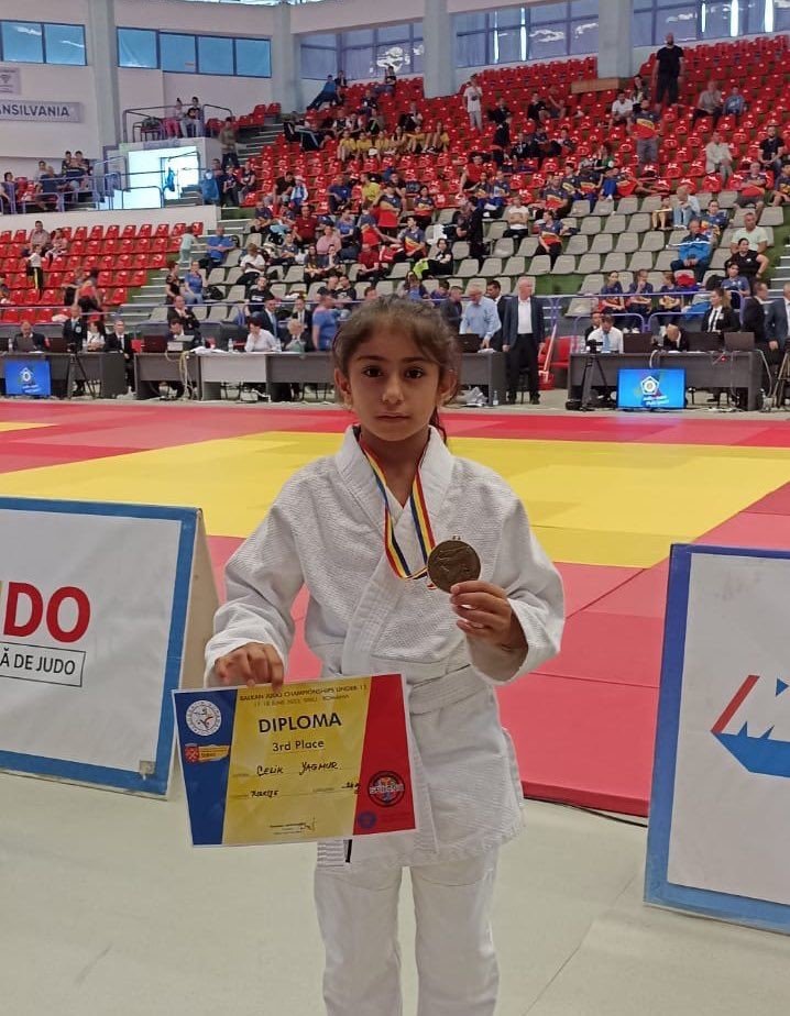 Şanlıurfalı sporcular şampiyonalardan madalyalarla döndü