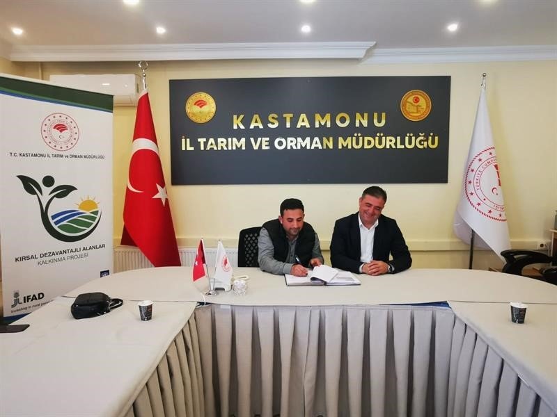 Eğitimlerini tamamlayan genç çiftçilere 1 milyon 200 liralık hibe desteği