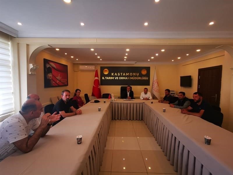 Eğitimlerini tamamlayan genç çiftçilere 1 milyon 200 liralık hibe desteği