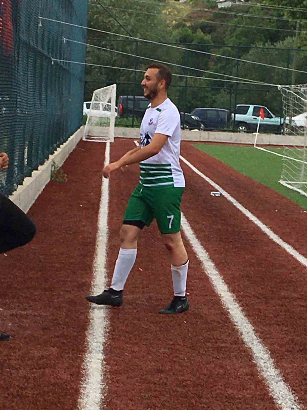 Yeniköyspor şampiyonluğa göz kırptı