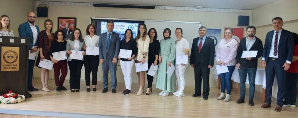 Mimar Sinan Ortaokulu Matematik ödüllerini aldı