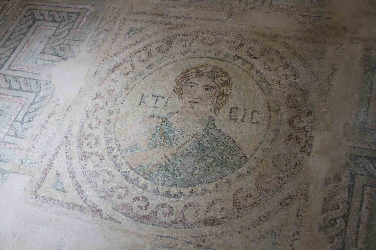 Amasya’da bin 700 yıllık ’mozaik’ sergilenmeye başlandı