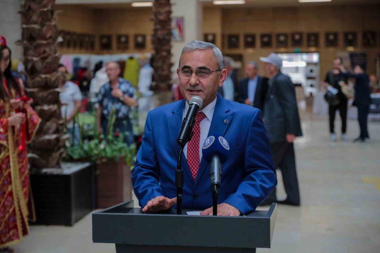 Kütahya’da üreten kadınların yıl sonu sergisi