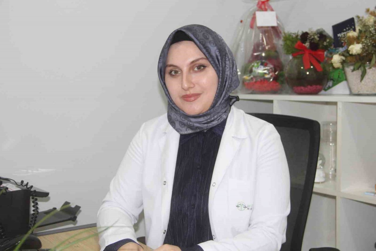 Diyetisyen Uç: “Günlük ortalama 3 litre su tüketmeliyiz”