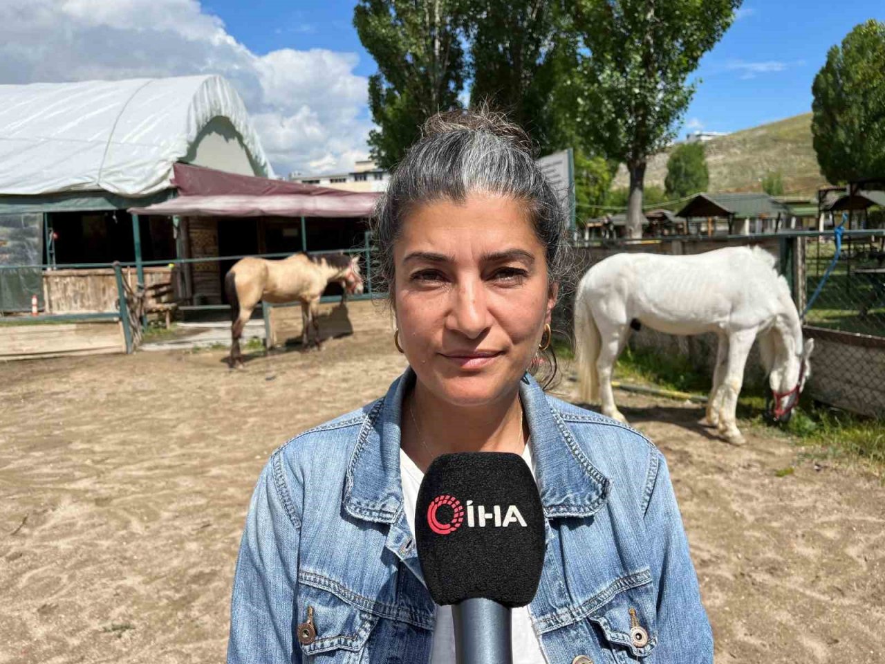 Özel ihtiyaçlı bireylerin eğitim aldığı at çiftliği Çankaya Belediyesince yıkılacak