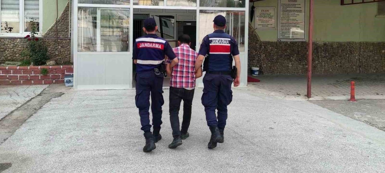 JASAT ekipleri aranan şahıslara göz açtırmıyor