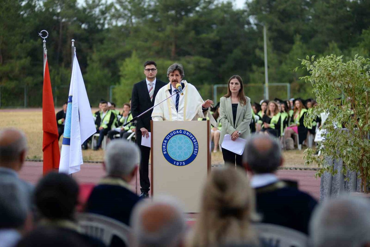 Ziraat Fakültesi’nde kepler mezuniyet için fırlatıldı