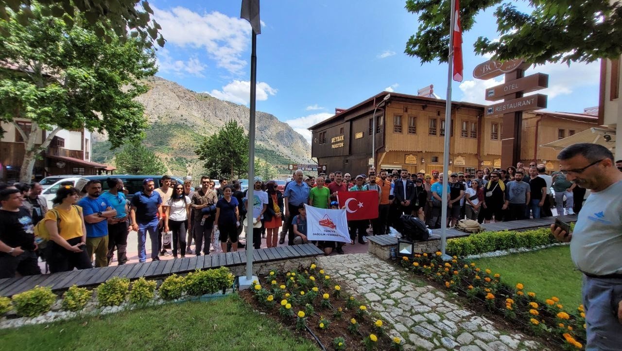 Dağcılık yaz eğitim kampı Kemaliye’de başladı