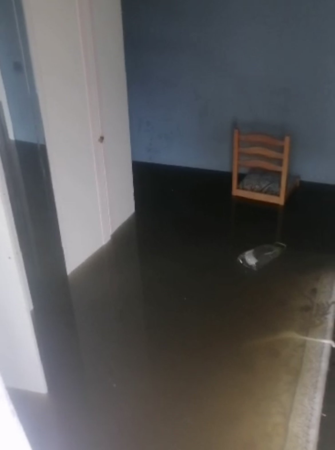 Saltukova’da depremzedelerin evleri sular altında kaldı