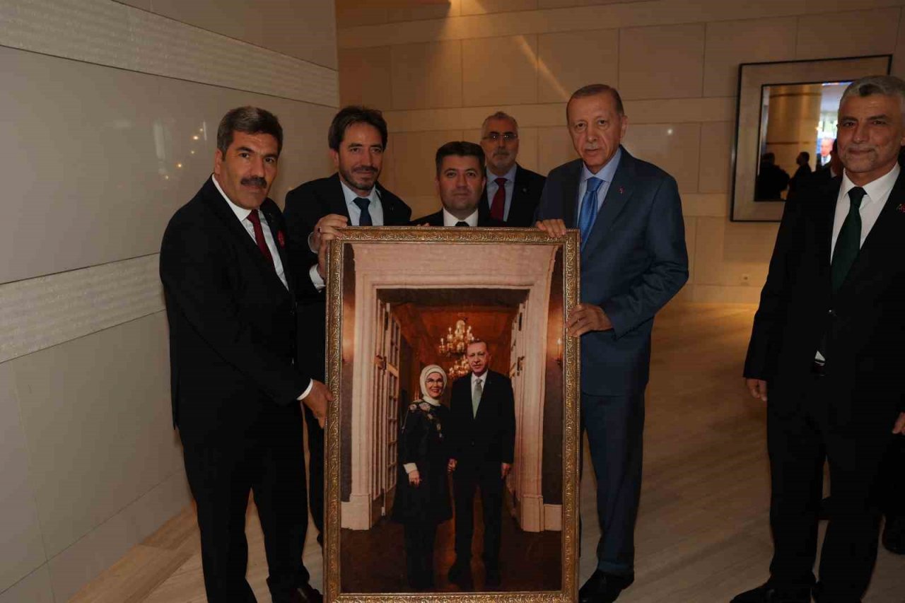 Cumhurbaşkanı Erdoğan’a halı sektörü anlatıldı