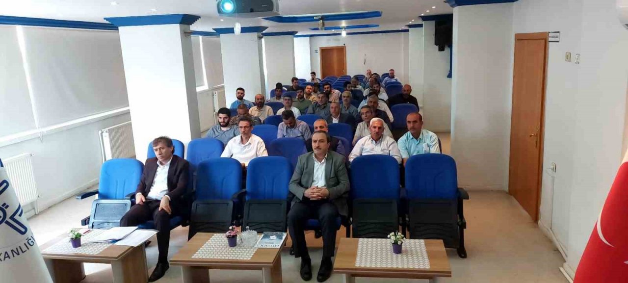 Elazığ’da imam hatip ve müezzin kayyımlarına seminer