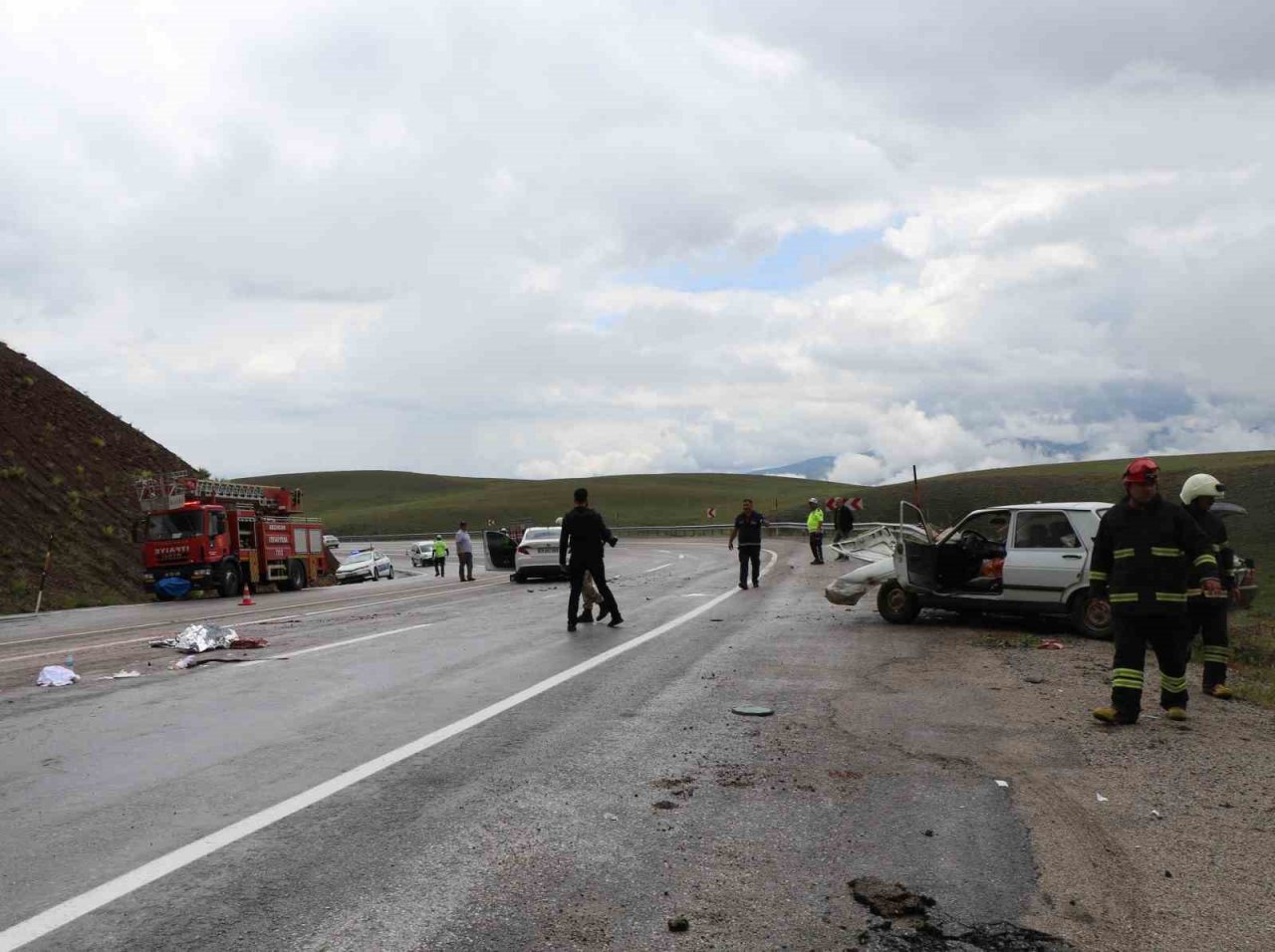 Erzincan’da trafik kazası: 2 yaralı