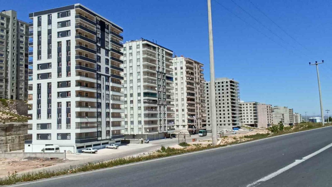 Eyyübiye’de binlerce konut yükseliyor