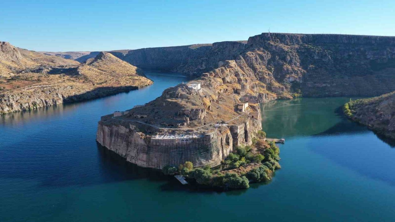 Fırat’ın incisi Rumkale’de yaz sezonu açıldı