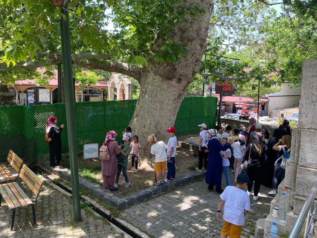 Evliya Çelebi gölgesinde not almıştı, ağırlığını kaldıramayınca güçlendirildi
